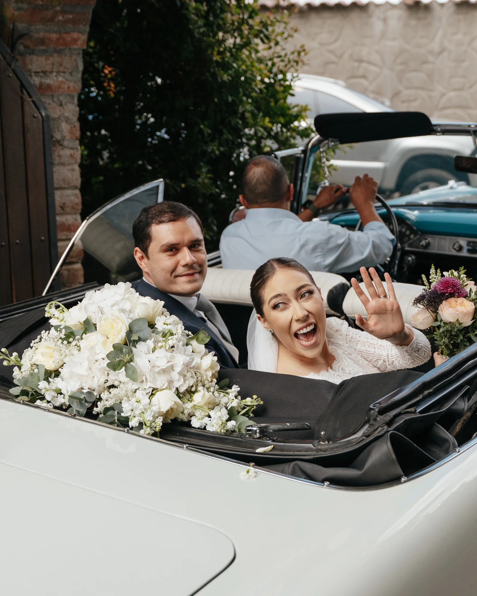 Mel & Jesus wedding portrait