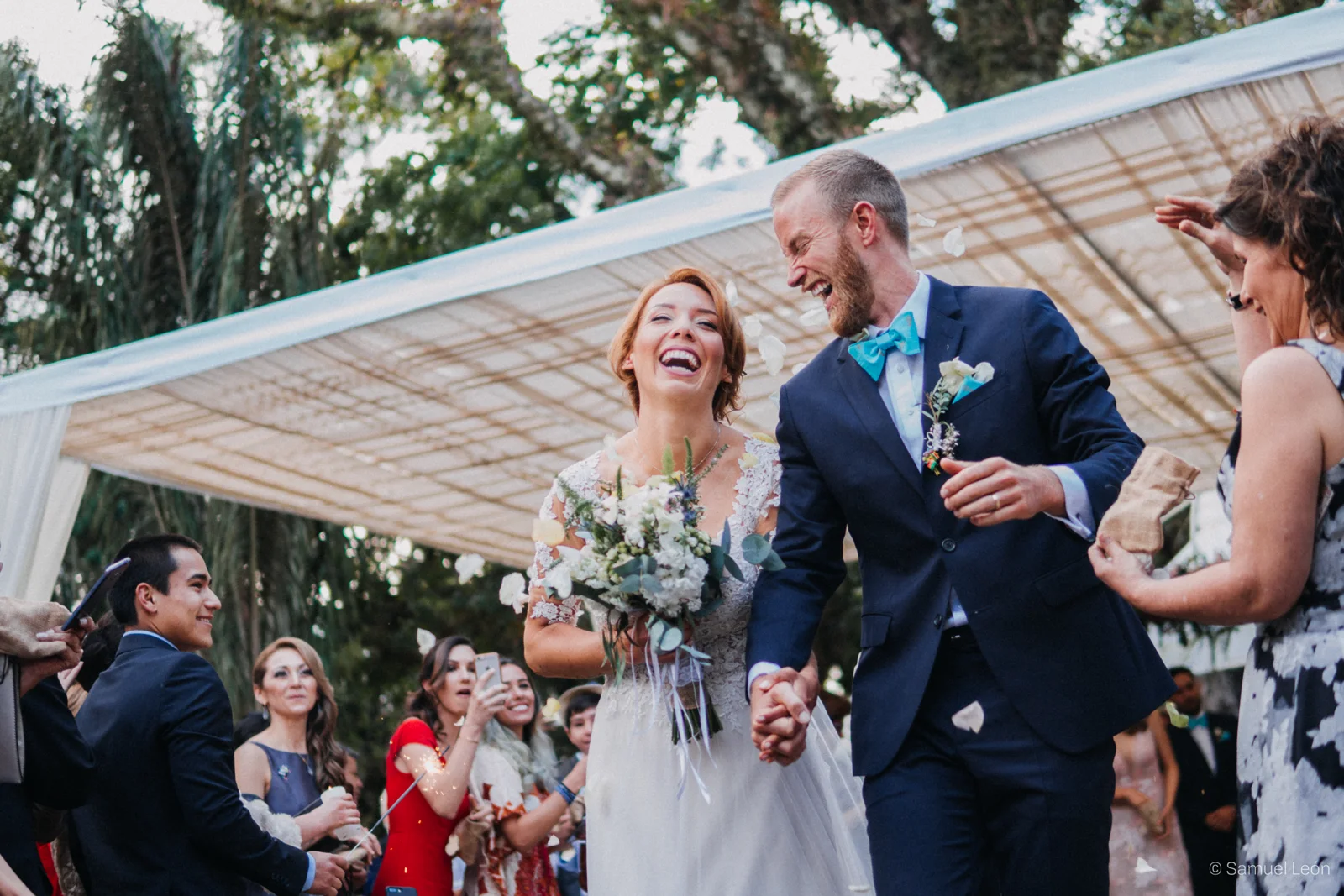 How many hours of wedding photography do you need?