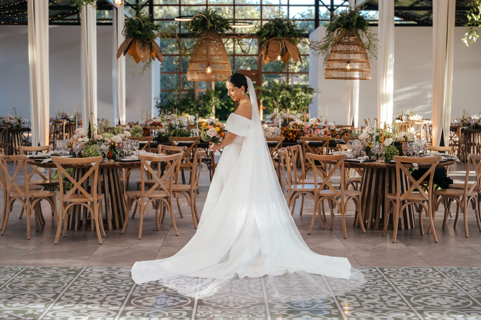 Victoria & Juan, wedding photography by LIB — frame 07