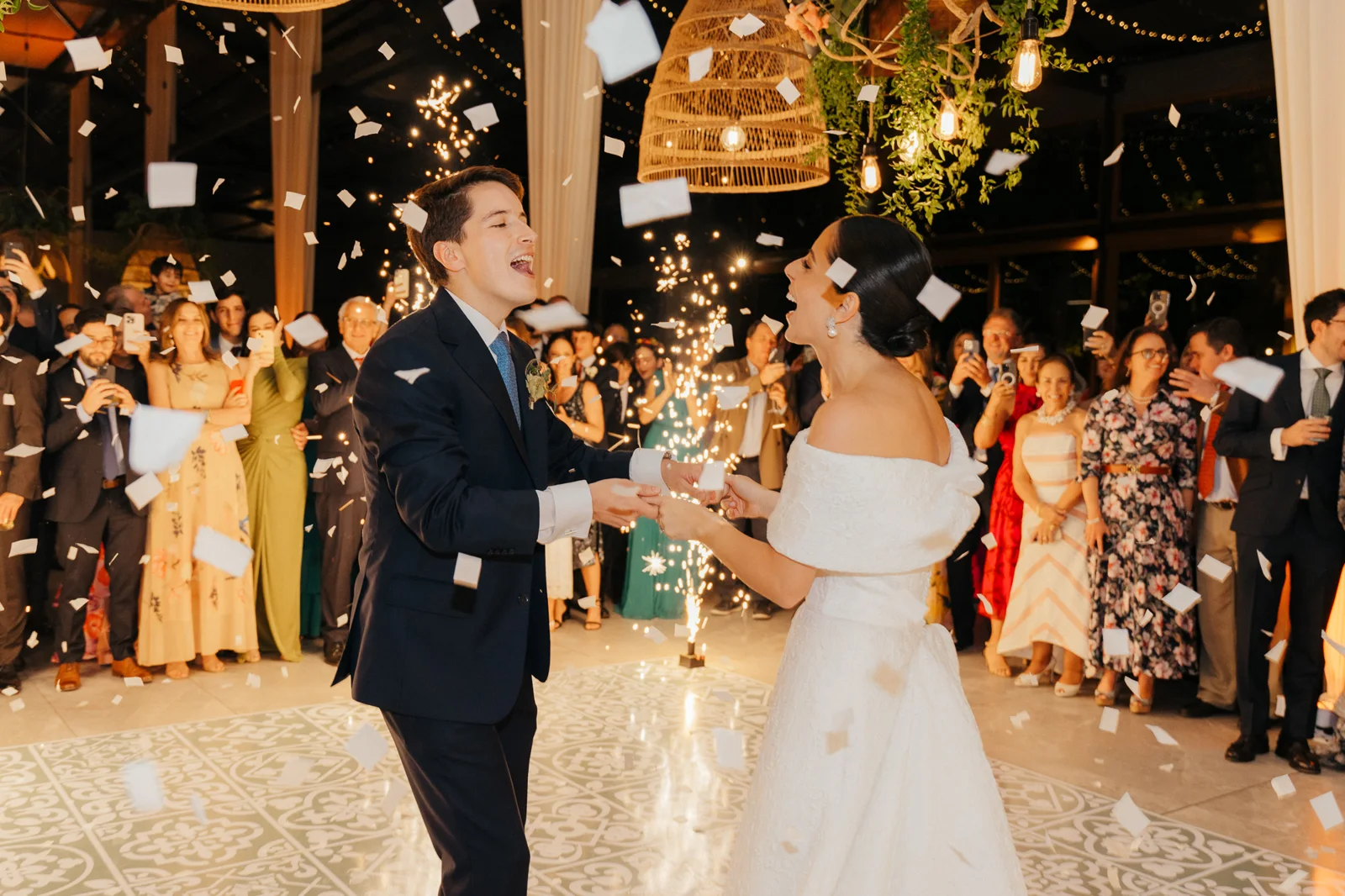 Victoria & Juan, wedding photography by LIB — frame 11